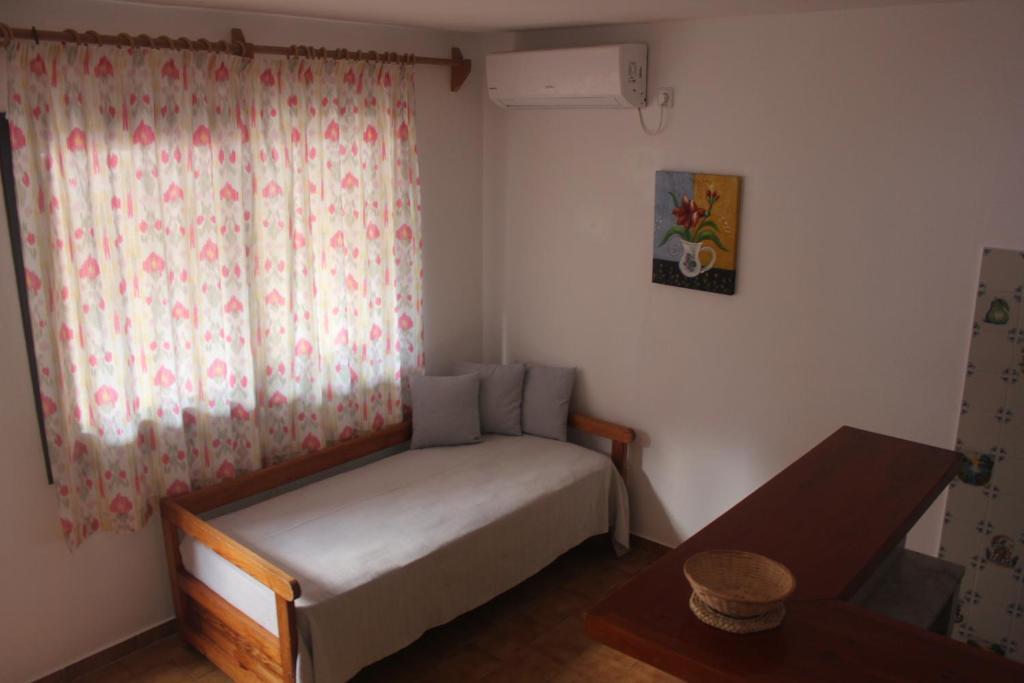 Apartamentos Pinomar Es Caló Extérieur photo