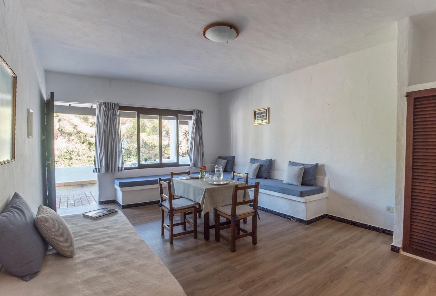 Apartamentos Pinomar Es Caló Extérieur photo